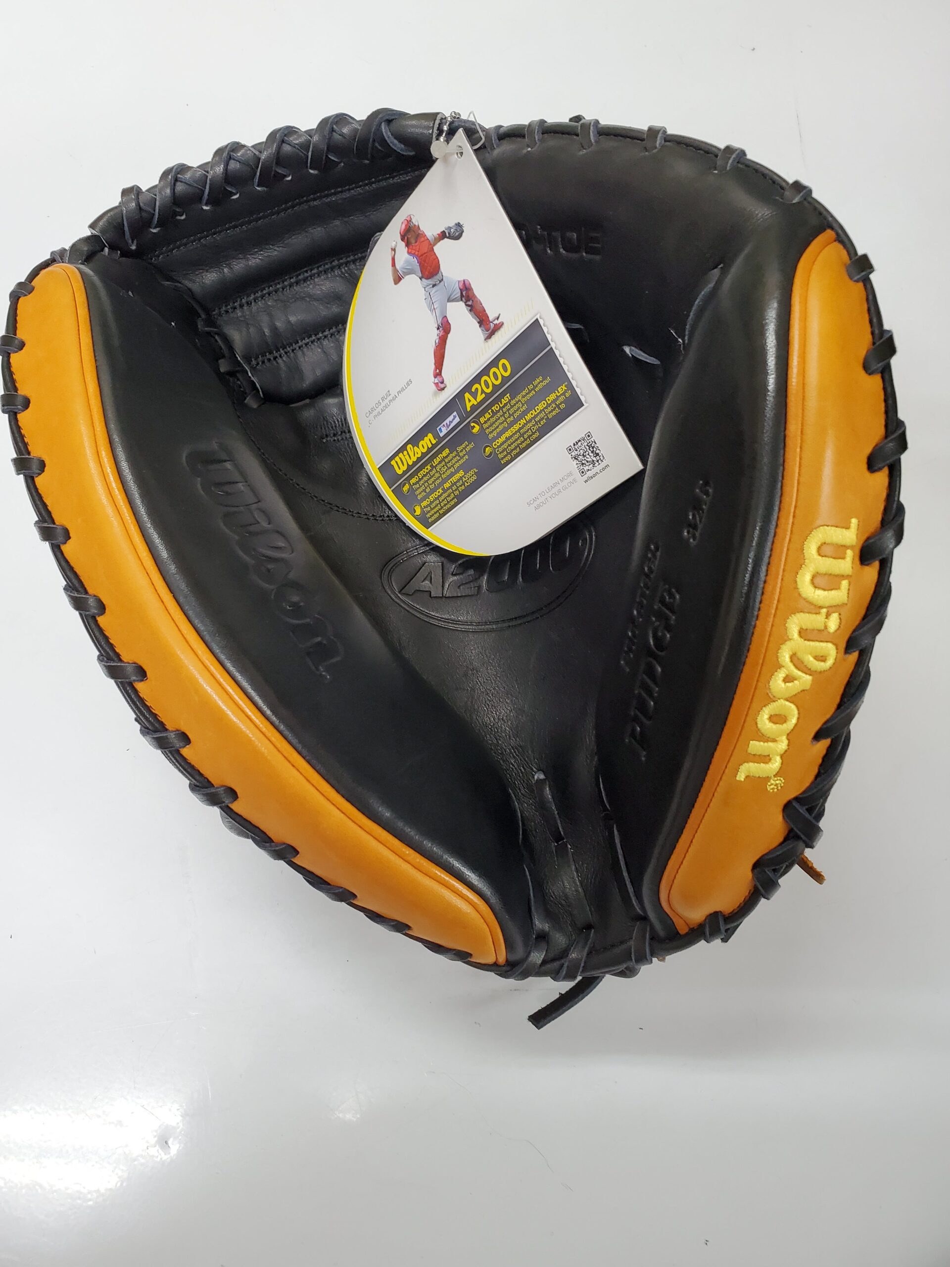 New Wilson A2000 PUDGE Right Hand Throw Catcher Glove 32.5 FREE SHIPPING